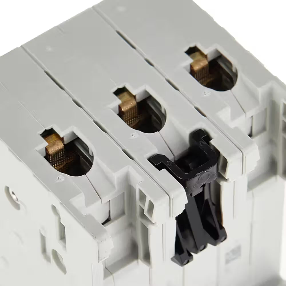 ABB SHD203/40 40A 3 pole DIN rail isolator switch with lockable handle