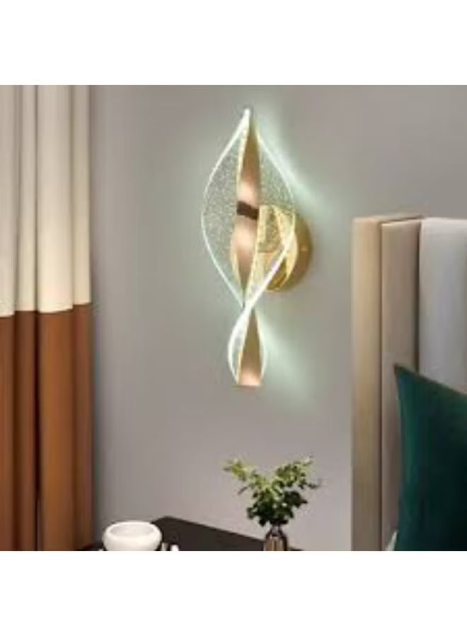 Modern LED Wall Light Sconce for Bedroom & Living Room – Luxury Spiral Design Gold Finish Decorative Lamp – Energy Efficient Indoor Wall Mounted Lighting Fixture for Home & Hotel Décor