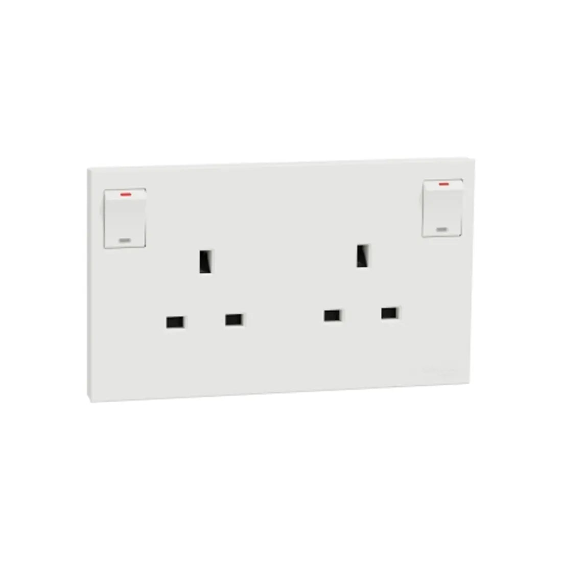 Schneider Electric AvatarOn C 13A 250V 2 gang switched socket in white - E87T25_WE